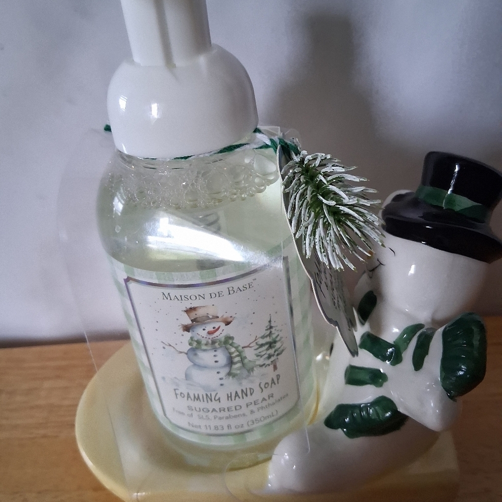 Snowman Foaming Hand Soap - Green and White - Picture 8 of 8
